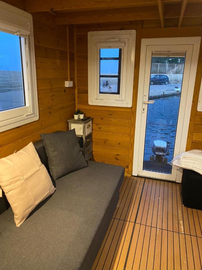 ホテル House Boat R Al Poetto 2 Pax Piu' 1 カリアリ エクステリア 写真